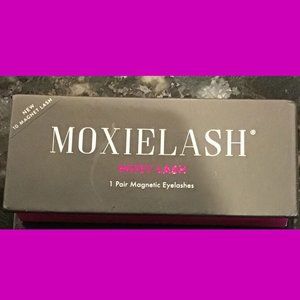 MoxieLash New "Wifey" 10 Magnet Magnetic Lashes